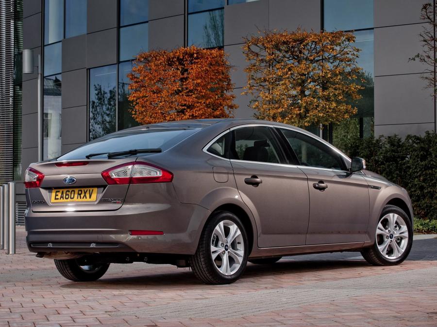  Ford Mondeo Hatchback 2010 года  (UK) (фото 16 из 16)